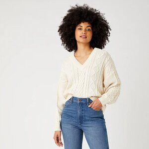 WRANGLER V-NECK CABLE KNIT CROPPED SWEATER